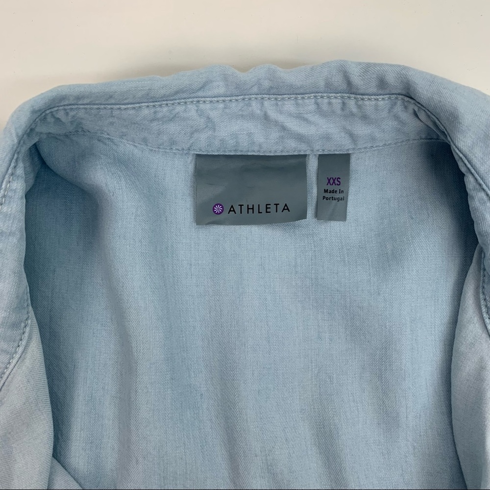 Athleta Button Down Shirt Split Back Chambray Lon… - image 5